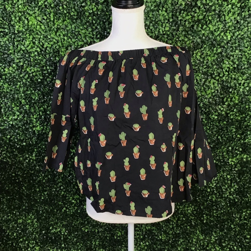 Nwt Novelty cactus plant off‎ shoulder top black